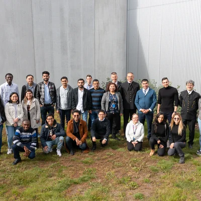 Das Gruppenbild zeigt die Studierenden des internationalen masterstudiums PROMISE.