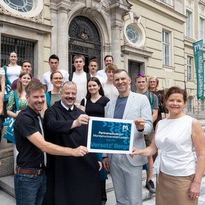 Die Unterzeichnung der Kooperationsvereinbarung mit dem Stiftgymnasium Admont. Foto: © MUL  