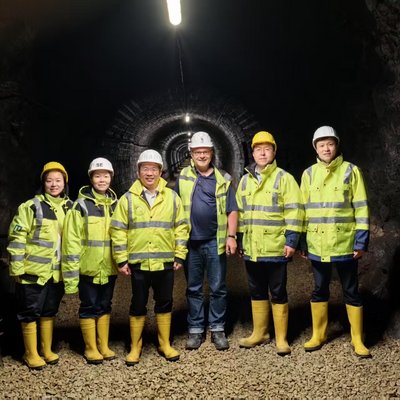 Univ.-Prof. Dipl.-Ing. Dr.mont. Robert Galler (4.f.l.) with the delegation of the China University of Mining and Technology (CUMTB) during a visit at the Zentrum am Berg (ZaB). Photo: © MUL
