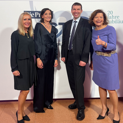 Gruppenbild mit Susanne Michelic, Barbara Romauer, Helmut Antrekowitsch und Christina Holweg.