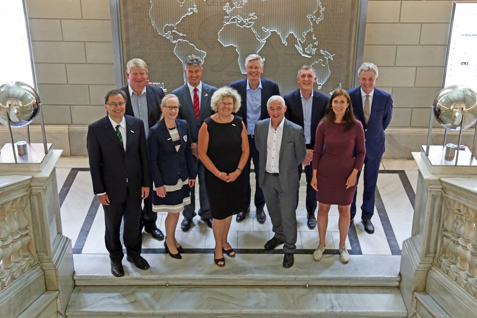 Oben: Ijsbrand Haagsma, Harald Kainz, Frank Baaijens, Arthur Mol, Thom Palstra (v.l.n.r) Unten: Wilfried Eichlseder, Elke Standeker, Sabine Seidler, Karel Luyben, Melanie ten Asbroek-Braamhaar (v.l.n.r) 