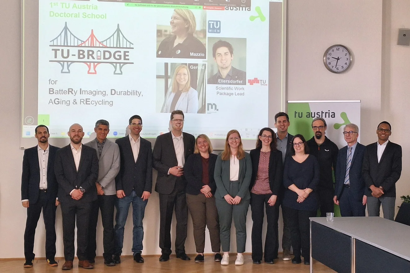Team "TU-BRIDGE"