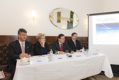 Harald Kainz (TU Graz), Sabine Seidler (TU Wien), Wilfried Eichlseder (Montanuniversität), Christian Helmenstein (Economica)