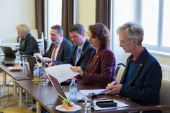 Dezemberklausur 2014