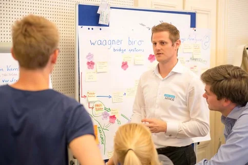 24 Stunden statt 42 Kilometer: Der 1. TU Austria Innovations-Marathon dreht sich um innovative Antworten für reale Fragestellungen aus der Industrie - von Studierenden und innerhalb von nur 24 Stunden. 24 Stunden statt 42 Kilometer: Der 1. TU Austria Innovations-Marathon dreht sich um innovative Antworten für reale Fragestellungen aus der Industrie - von Studierenden und innerhalb von nur 24 Stunden.