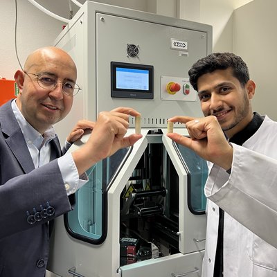 Univ. Prof. Dr. Raúl Bermejo (links) und Dipl.-Ing. Dr.mont. Abdullah Jabr (rechts). Foto: © ISKF