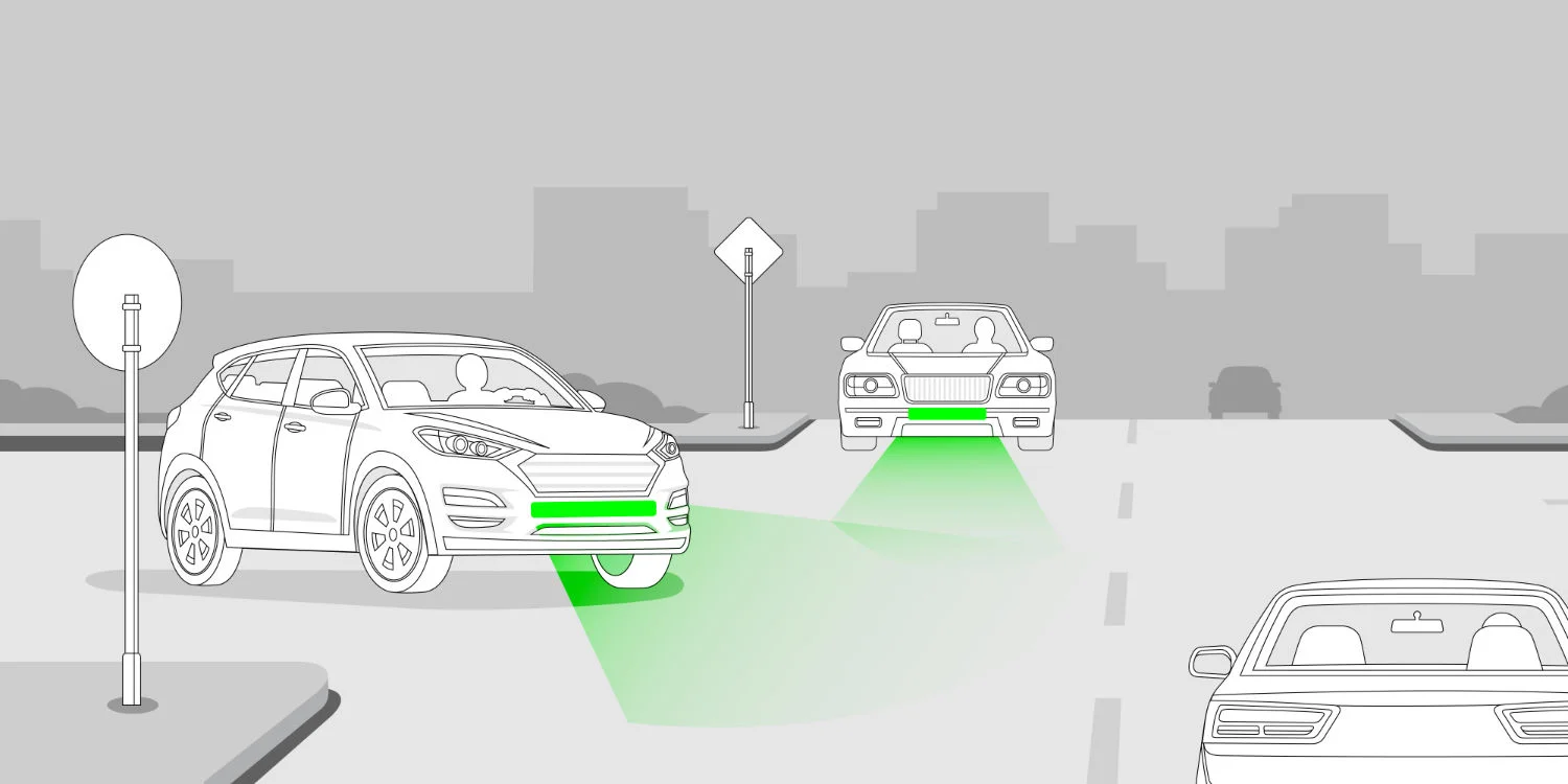 Grafik einer Straßensituation, bei der drei Autos an einer Kreuzung aufeinandertreffen. Die zwei Autos, die von vorne zu sehen sind, haben vorne grüne Bremslichter.