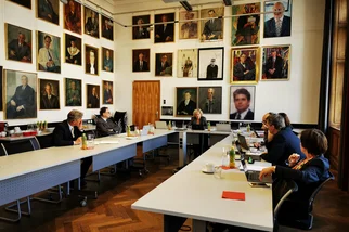 Fotos der TU Austria-Klausur am 03.03.2023 in Graz (hybrid)