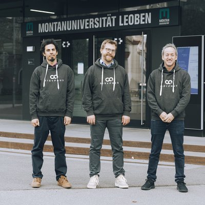 v.l.n.r.: Univ.-Prof. Dr. Christoph Rameshan, Dipl.-Ing. Lorenz Lindenthal und Dr. Tom Cotter Foto: © MUL/Tauderer 