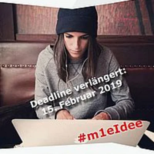 Frau am Laptop