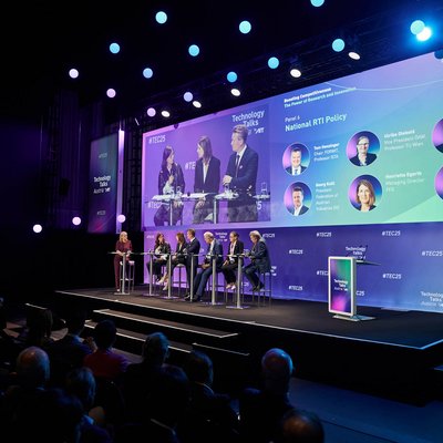 Die Technology Talks fanden 2025 unter dem Titel "Boosting Competitiveness: The Power of Research & Innovation" statt. Foto: © AIT/Valerie Maltseva 