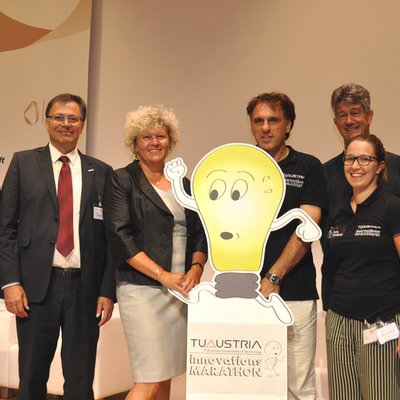 v.l.n.r.: Mario Fallast, Wilfried Eichlseder, Sabine Seidler, Roland Waldner, Harald Kainz, Azra Gradincic, Stefan Posch, Julia Jantschgi